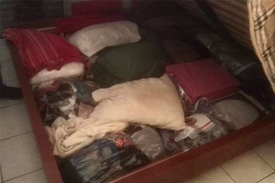 krevati xoros apothikeytikos