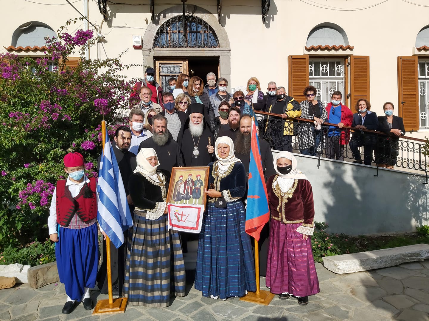 mitropolitis limnou episkepsi spetsiwtes