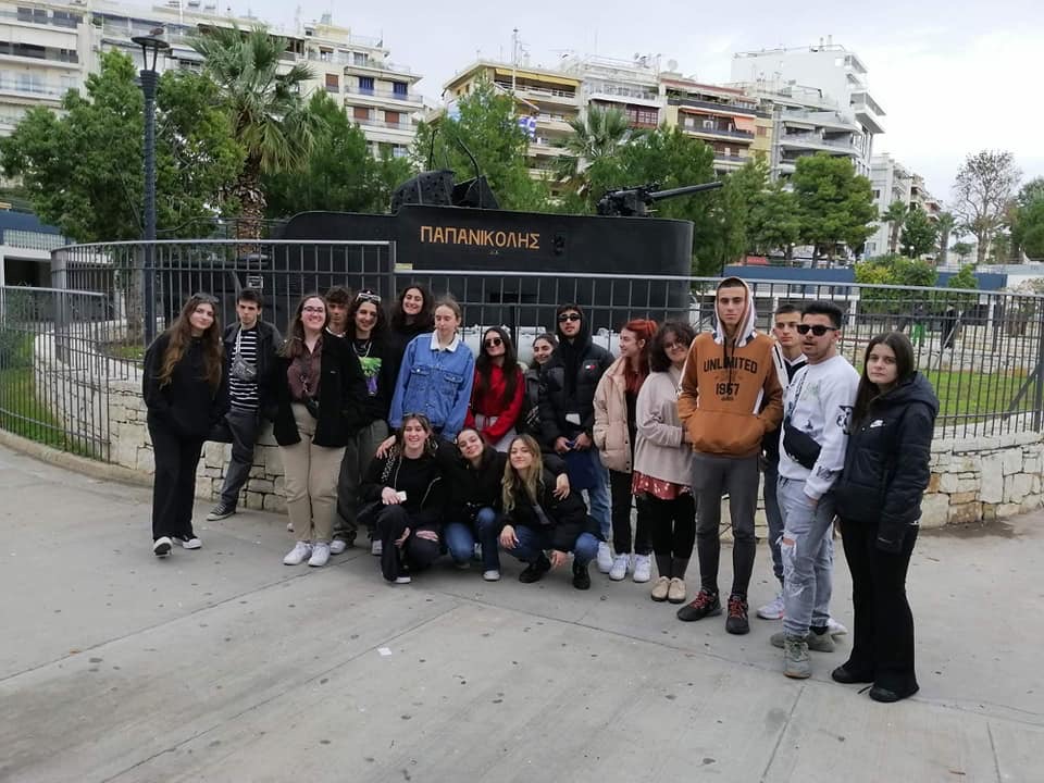 F00A4B8E E196 4DAB AFAD 8A56332B95AE