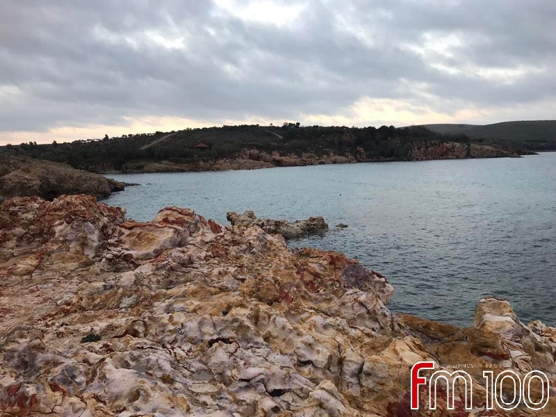 spilia fokias mikro2