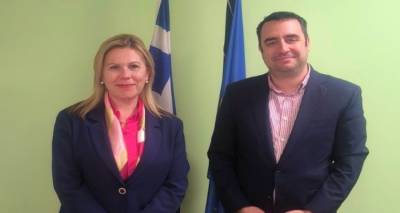 &Sigma;&tau;&omicron; &epsilon;&pi;ί&kappa;&epsilon;&nu;&tau;&rho;&omicron; &tau;&eta;&sigmaf; &sigma;&upsilon;&nu;&epsilon;&rho;&gamma;&alpha;&sigma;ί&alpha;&sigmaf; &Delta;ή&mu;&omicron;&upsilon; &Lambda;ή&mu;&nu;&omicron;&upsilon; &kappa;&alpha;&iota; &Mu;&Omicron;&Delta; &Alpha;.&Epsilon;. &tau;&rho;ί&alpha; &epsilon;&mu;&beta;&lambda;&eta;&mu;&alpha;&tau;&iota;&kappa;ά έ&rho;&gamma;&alpha; &upsilon;&pi;&omicron;&delta;&omicron;&mu;ή&sigmaf;