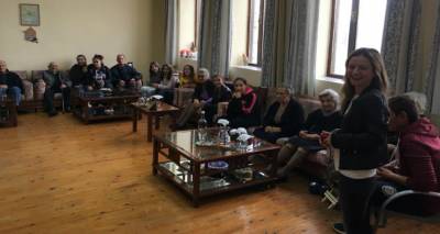 &Tau;&omicron; &Gamma;&upsilon;&mu;&nu;ά&sigma;&iota;&omicron; &Mu;&omicron;ύ&delta;&rho;&omicron;&upsilon; &laquo;&Nu;&omicron;&iota;ά&zeta;&epsilon;&tau;&alpha;&iota; &kappa;&alpha;&iota; &Delta;&rho;&alpha;&raquo; &gamma;&iota;&alpha; &tau;&rho;ί&tau;&eta; &sigma;&upsilon;&nu;&epsilon;&chi;ό&mu;&epsilon;&nu;&eta; &chi;&rho;&omicron;&nu;&iota;ά (photos)