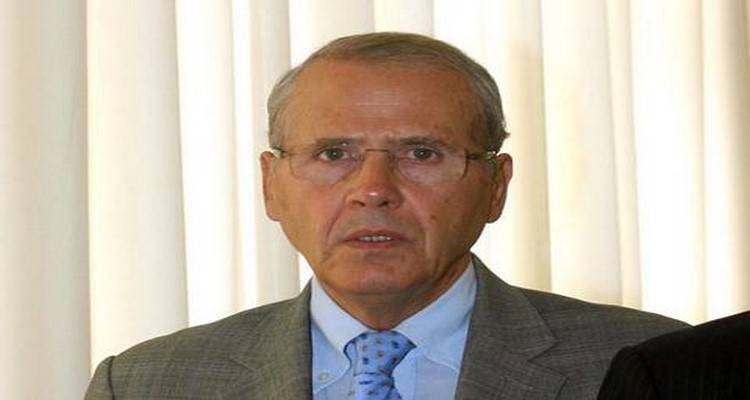 &Sigma;&tau;&eta; &Lambda;ή&mu;&nu;&omicron; &omicron; &Gamma;&epsilon;&nu;&iota;&kappa;ό&sigmaf; &Gamma;&rho;&alpha;&mu;&mu;&alpha;&tau;έ&alpha;&sigmaf; &Alpha;&iota;&gamma;&alpha;ί&omicron;&upsilon; &kappa;&alpha;&iota; &Nu;&eta;&sigma;&iota;&omega;&tau;&iota;&kappa;ή&sigmaf; &Pi;&omicron;&lambda;&iota;&tau;&iota;&kappa;ή&sigmaf;