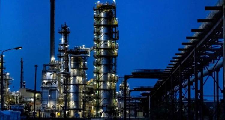 Ενέργεια: Η Γερμανία στην αντεπίθεση, καταλαμβάνει το ρωσικό διυλιστήριο του Βερολίνου