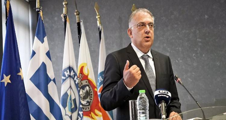 Ξήλωσε την ηγεσία της Άμεσης Δράσης ο Θεοδωρικάκος | Πέντε μέτρα, κάμερες στις στολές