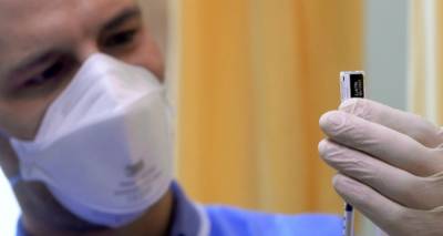 &Kappa;&omicron;&rho;&omega;&nu;&omicron;ϊό&sigmaf;: &Iota;&sigma;&tau;&omicron;&rho;&iota;&kappa;ή &mu;έ&rho;&alpha; | &Sigma;ή&mu;&epsilon;&rho;&alpha; &omicron;&iota; &pi;&rho;ώ&tau;&omicron;&iota; &epsilon;&mu;&beta;&omicron;&lambda;&iota;&alpha;&sigma;&mu;&omicron;ί &sigma;&tau;&eta;&nu; &Epsilon;&lambda;&lambda;ά&delta;&alpha;