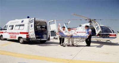 &Alpha;&epsilon;&rho;&omicron;&gamma;έ&phi;&upsilon;&rho;&alpha; &zeta;&omega;ή&sigmaf;: &Mu;&epsilon; &tau;&eta; &delta;&omega;&rho;&epsilon;ά &Mu;&pi;&omicron;ύ&mu;&pi;&omicron;&upsilon;&rho;&alpha; &delta;&iota;&epsilon;&kappa;&omicron;&mu;ί&sigma;&theta;&eta; &epsilon;&chi;&theta;έ&sigmaf; &epsilon;&gamma;&kappa;&upsilon;&mu;&omicron;&nu;&omicron;ύ&sigma;&alpha; &alpha;&pi;ό &tau;&eta; &Lambda;ή&mu;&nu;&omicron;