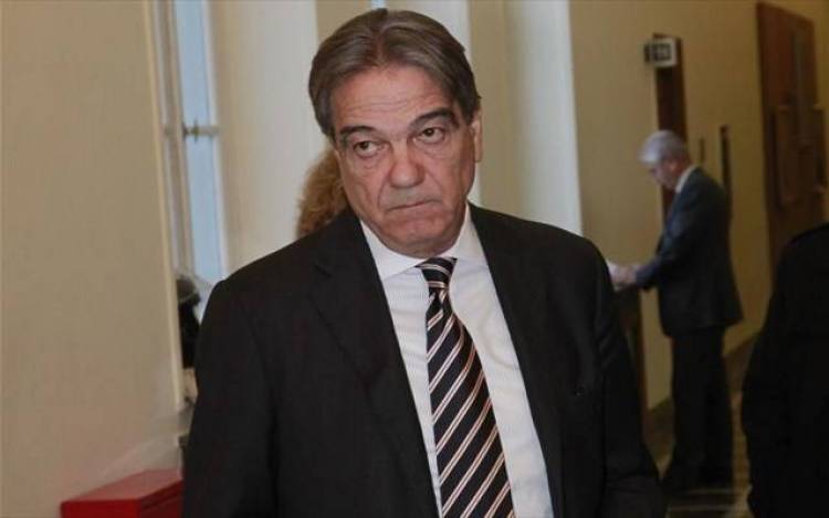 &Sigma;&tau;&eta; &Lambda;ή&mu;&nu;&omicron; &omicron; &Nu;. &Sigma;&eta;&phi;&omicron;&upsilon;&nu;ά&kappa;&eta;&sigmaf;. &Sigma;&upsilon;&nu;&alpha;&nu;&tau;ή&sigma;&epsilon;&iota;&sigmaf; &mu;&epsilon; Έ&pi;&alpha;&rho;&chi;&omicron; &kappa;&alpha;&iota; &Delta;ή&mu;&alpha;&rho;&chi;&omicron;