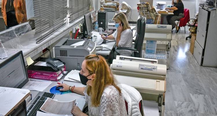 &Sigma;&tau;&Epsilon;: &Sigma;&tau;&iota;&sigmaf; 6 &Iota;&omicron;&upsilon;&nu;ί&omicron;&upsilon; &eta; &sigma;&upsilon;&zeta;ή&tau;&eta;&sigma;&eta; &gamma;&iota;&alpha; &tau;&omicron; &alpha;&nu; &theta;&alpha; &epsilon;&pi;&alpha;&nu;έ&lambda;&theta;&epsilon;&iota; ή ό&chi;&iota; &omicron; 13&omicron;&sigmaf; &kappa;&alpha;&iota; 14&omicron;&sigmaf; &mu;&iota;&sigma;&theta;ό&sigmaf; &sigma;&tau;&omicron;&upsilon;&sigmaf; &delta;&eta;&mu;&omicron;&sigma;ί&omicron;&upsilon;&sigmaf; &upsilon;&pi;&alpha;&lambda;&lambda;ή&lambda;&omicron;&upsilon;&sigmaf;