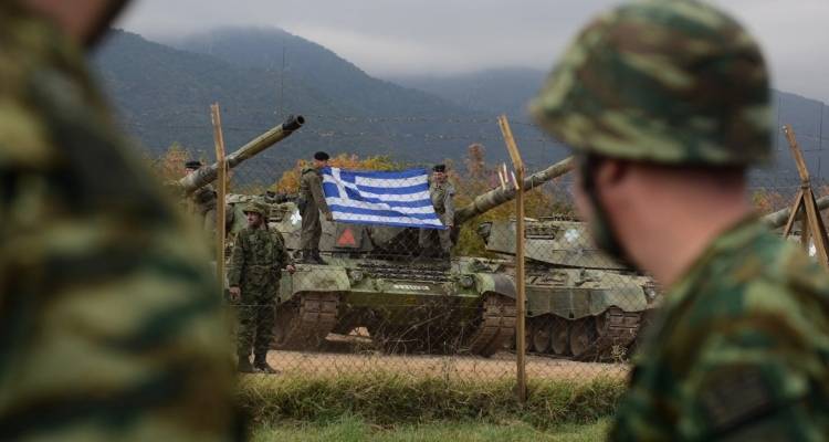 &Upsilon;&pi;&omicron;&upsilon;&rho;&gamma;&epsilon;ί&omicron; Ά&mu;&upsilon;&nu;&alpha;&sigmaf;: &Omicron; &chi;ά&rho;&tau;&eta;&sigmaf; &mu;&epsilon;&tau;ά&beta;&alpha;&sigma;&eta;&sigmaf; &sigma;&tau;&eta; &nu;έ&alpha; &epsilon;&pi;&omicron;&chi;ή &tau;&omega;&nu; &Epsilon;&nu;ό&pi;&lambda;&omega;&nu; &Delta;&upsilon;&nu;ά&mu;&epsilon;&omega;&nu; - &Tau;&omicron; &mu;&iota;&sigma;&theta;&omicron;&lambda;ό&gamma;&iota;&omicron;, &eta; &sigma;&tau;&rho;ά&tau;&epsilon;&upsilon;&sigma;&eta; &tau;&omega;&nu; &gamma;&upsilon;&nu;&alpha;&iota;&kappa;ώ&nu; &kappa;&alpha;&iota; ό&sigma;&alpha; &alpha;&lambda;&lambda;ά&zeta;&omicron;&upsilon;&nu;
