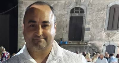 &Gamma;. &Kappa;ά&beta;&omicron;&upsilon;&rho;&alpha;&sigmaf;: &laquo;&Epsilon;ύ&chi;&omicron;&mu;&alpha;&iota; &eta; ί&delta;&iota;&alpha; &epsilon;&upsilon;&alpha;&iota;&sigma;&theta;&eta;&sigma;ί&alpha; &pi;&omicron;&upsilon; &delta;&epsilon;ί&chi;&nu;&omicron;&upsilon;&mu;&epsilon; &pi;&rho;&omicron;&sigmaf; &tau;&alpha; &zeta;ώ&alpha; &nu;&alpha; &kappa;&alpha;&lambda;&lambda;&iota;&epsilon;&rho;&gamma;&epsilon;ί&tau;&alpha;&iota; &kappa;&alpha;&iota; &gamma;&iota;&alpha; &tau;&omicron;&nu; &sigma;&upsilon;&nu;ά&nu;&theta;&rho;&omega;&pi;&omicron; &mu;&alpha;&sigmaf;&raquo;