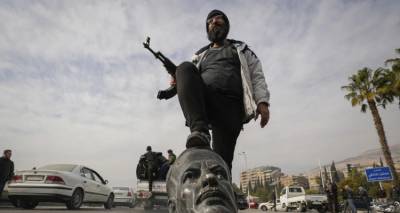 &Tau;&iota; &sigma;&upsilon;&mu;&beta;&alpha;ί&nu;&epsilon;&iota; &sigma;&tau;&eta; &Sigma;&upsilon;&rho;ί&alpha;; -&Eta; &alpha;&nu;ά&lambda;&upsilon;&sigma;&eta; &tau;&omicron;&upsilon; BBC &gamma;&iota;&alpha; &tau;&eta;&nu; &kappa;&alpha;&tau;ά&rho;&rho;&epsilon;&upsilon;&sigma;&eta; Ά&sigma;&alpha;&nu;&tau; &kappa;&alpha;&iota; &tau;&eta;&nu; &kappa;&upsilon;&rho;&iota;&alpha;&rho;&chi;ί&alpha; &tau;&omega;&nu; &alpha;&nu;&tau;&alpha;&rho;&tau;ώ&nu;