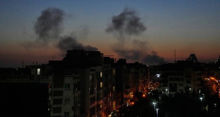 &Tau;&omicron; &Iota;&rho;ά&nu; &epsilon;&pi;&iota;&tau;ί&theta;&epsilon;&tau;&alpha;&iota; &sigma;&tau;&eta; &Beta;&alpha;&gamma;&delta;ά&tau;&eta; | &Chi;&tau;&upsilon;&pi;ά &alpha;&mu;&epsilon;&rho;&iota;&kappa;&alpha;&nu;&iota;&kappa;ή &beta;ά&sigma;&eta; &kappa;&omicron;&nu;&tau;ά &sigma;&tau;&omicron; &delta;&iota;&epsilon;&theta;&nu;έ&sigmaf; &alpha;&epsilon;&rho;&omicron;&delta;&rho;ό&mu;&iota;&omicron;