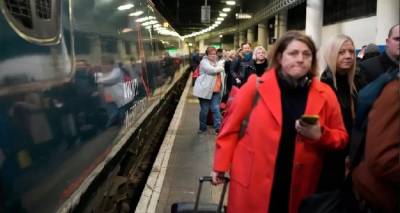 &Beta;&rho;&epsilon;&tau;&alpha;&nu;ί&alpha; : &Tau;&omicron; &sigma;&upsilon;&nu;&delta;&iota;&kappa;ά&tau;&omicron; RMT &alpha;&pi;&omicron;&rho;&rho;ί&pi;&tau;&epsilon;&iota; &tau;&eta;&nu; &pi;&rho;&omicron;&sigma;&phi;&omicron;&rho;ά &nu;&alpha; &sigma;&tau;&alpha;&mu;&alpha;&tau;ή&sigma;&omicron;&upsilon;&nu; &omicron;&iota; &alpha;&pi;&epsilon;&rho;&gamma;ί&epsilon;&sigmaf; &tau;&omega;&nu; &sigma;&iota;&delta;&eta;&rho;&omicron;&delta;&rho;&omicron;&mu;&iota;&kappa;ώ&nu; &tau;&eta;&nu; &pi;&epsilon;&rho;ί&omicron;&delta;&omicron; &tau;&omega;&nu; &Chi;&rho;&iota;&sigma;&tau;&omicron;&upsilon;&gamma;έ&nu;&nu;&omega;&nu;