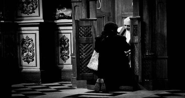 Η εξομολόγηση των παιδόφιλων προστατεύεται;