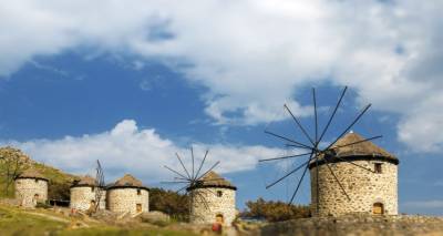 &Kappa;&alpha;&iota;&rho;ό&sigmaf;: &Alpha;&lambda;&lambda;&alpha;&gamma;ή &sigma;&kappa;&eta;&nu;&iota;&kappa;&omicron;ύ &mu;&epsilon; &beta;&rho;&omicron;&chi;έ&sigmaf; &kappa;&alpha;&iota; &kappa;&alpha;&tau;&alpha;&iota;&gamma;ί&delta;&epsilon;&sigmaf; | &Sigma;&epsilon; &pi;&omicron;&iota;&epsilon;&sigmaf; &pi;&epsilon;&rho;&iota;&omicron;&chi;έ&sigmaf; &eta; &theta;&epsilon;&rho;&mu;&omicron;&kappa;&rho;&alpha;&sigma;ί&alpha; &theta;&alpha; &phi;&theta;ά&sigma;&epsilon;&iota; &tau;&omicron;&upsilon;&sigmaf; 30&deg;C