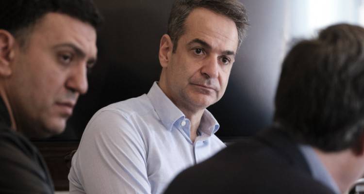 Κορωνοϊός: Τέλος όλες οι πτήσεις από και προς Ιταλία | Τι αποφασίστηκε σε σύσκεψη στο Μαξίμου υπό τον Μητσοτάκη