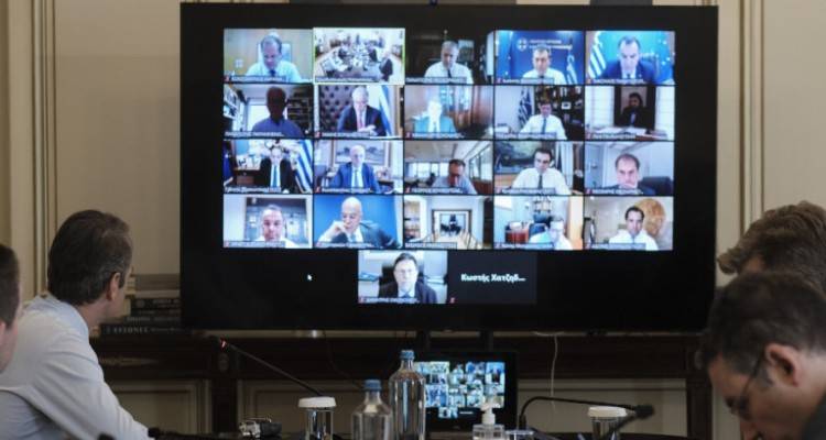 Υπουργικό: Δεν θα κλείσει η Βουλή το καλοκαίρι | Θα κατατεθούν 26 ν/σ έως 31 Ιουλίου