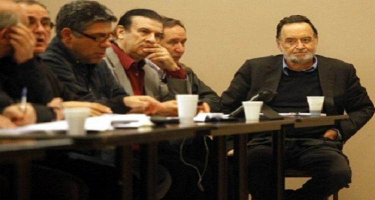 &Eta; &Alpha;&rho;&iota;&sigma;&tau;&epsilon;&rho;ή &Pi;&lambda;&alpha;&tau;&phi;ό&rho;&mu;&alpha; &sigma;&upsilon;&gamma;&kappa;&rho;&omicron;&tau;&epsilon;ί &kappa;ό&mu;&mu;&alpha;