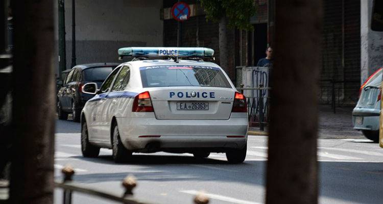 Έ&gamma;&kappa;&lambda;&eta;&mu;&alpha; &sigma;&tau;&omicron;&nu; &Pi;&epsilon;&iota;&rho;&alpha;&iota;ά: &laquo;&Omicron; &theta;&epsilon;ί&omicron;&sigmaf; &mu;&omicron;&upsilon; &pi;&rho;&omicron;&sigma;&pi;ά&theta;&eta;&sigma;&epsilon; &nu;&alpha; &mu;&epsilon; &beta;&iota;ά&sigma;&epsilon;&iota; &kappa;&alpha;&iota; &tau;&omicron;&nu; &sigma;&kappa;ό&tau;&omega;&sigma;&alpha;&raquo;