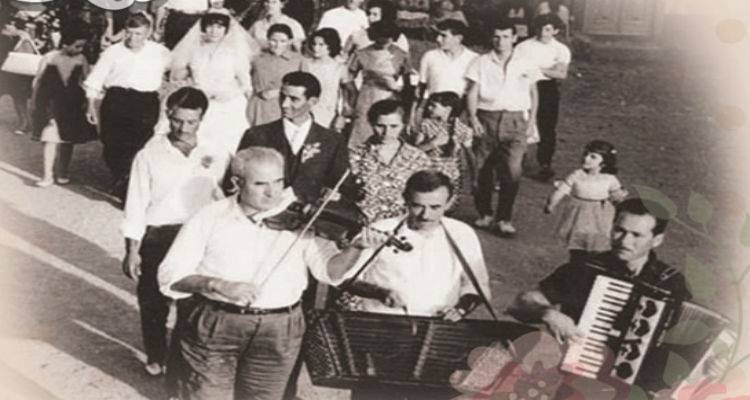 &laquo;Ό&tau;&alpha;&nu; &omicron; &Kappa;&omega;&sigma;&tau;&alpha;&nu;&tau;ή&sigmaf; &pi;&alpha;ί&rho;&nu;&epsilon;&iota; &tau;&omicron; &Pi;&eta;&nu;&epsilon;&lambda;ώ&raquo; | &Mu;&omicron;&upsilon;&sigma;&iota;&kappa;&omicron;&theta;&epsilon;&alpha;&tau;&rho;&iota;&kappa;ή &pi;&alpha;&rho;ά&sigma;&tau;&alpha;&sigma;&eta; &alpha;&pi;ό &Lambda;&tau;&Epsilon; &Lambda;ή&mu;&nu;&omicron;&upsilon;