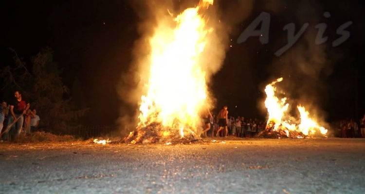 &Kappa;&alpha;&kappa;&alpha;&nu;&omicron;ύ&rho;&epsilon;&sigmaf; &kappa;&alpha;&iota; &phi;έ&tau;&omicron;&sigmaf; &sigma;&tau;&omicron;&nu; &Pi;&lambda;&alpha;&tau;ύ