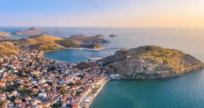 &Lambda;ή&mu;&nu;&omicron;&sigmaf;: &Sigma;&chi;έ&delta;&iota;&omicron; &gamma;&iota;&alpha; &nu;έ&omicron; &psi;&eta;&phi;&iota;&alpha;&kappa;ό &mu;&omicron;&upsilon;&sigma;&epsilon;ί&omicron; &sigma;&tau;&omicron; &iota;&sigma;&tau;&omicron;&rho;&iota;&kappa;ό &alpha;&gamma;&rho;ό&kappa;&tau;&eta;&mu;&alpha; &laquo;&Mu;&eta;&tau;&rho;ό&pi;&omicron;&lambda;&iota;&sigmaf;&raquo;
