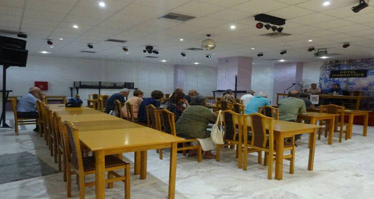 Χωρίς ιδιαίτερη συμμετοχή η ανοιχτή συγκέντρωση του ΣΥΡΙΖΑ Λήμνου (photos + mp3)