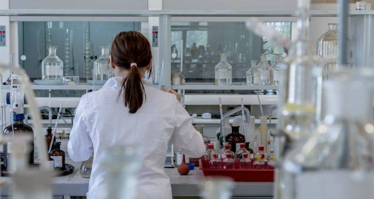 &Eta; &Epsilon;&lambda;&lambda;ά&delta;&alpha; &epsilon;ί&pi;&epsilon; &laquo;ό&chi;&iota;&raquo; &sigma;&tau;&omicron; CERN: &Alpha;&phi;ή&sigma;&alpha;&mu;&epsilon; &sigma;&epsilon; ά&lambda;&lambda;&omicron;&upsilon;&sigmaf; &tau;&epsilon;&chi;&nu;&omicron;&gamma;&nu;&omega;&sigma;ί&alpha; &gamma;&iota;&alpha; &tau;&omicron;&upsilon;&sigmaf; &kappa;&alpha;&rho;&kappa;&iota;&nu;&omicron;&pi;&alpha;&theta;&epsilon;ί&sigmaf;