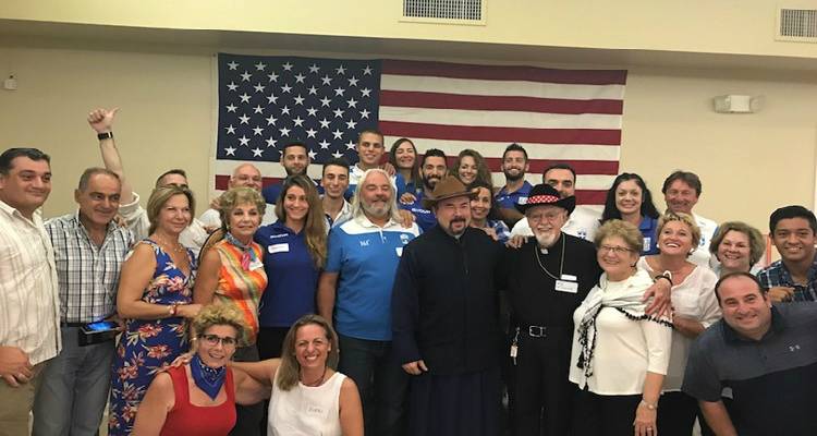 Στην Ορθόδοξη κοινότητα της Σαρασότα η Εθνική Κωπηλασίας πριν την έναρξη του Παγκοσμίου (photos)