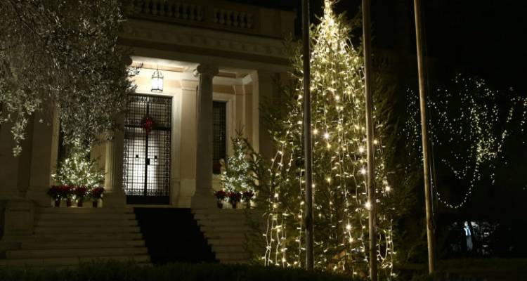 Φωτογραφία: Intime