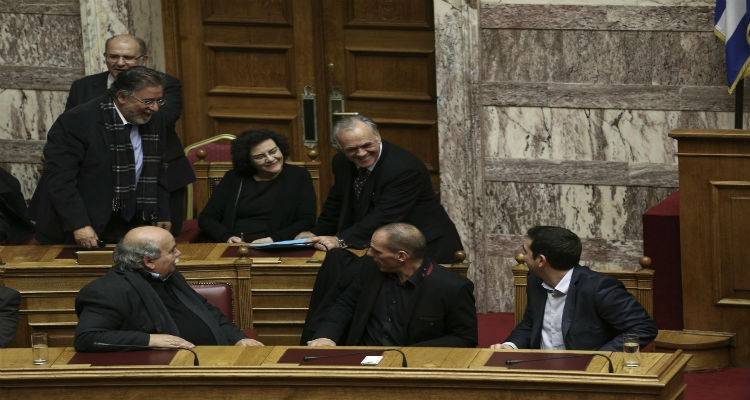 &Pi;&omicron;&lambda;&upsilon;&nu;&omicron;&mu;&omicron;&sigma;&chi;έ&delta;&iota;&omicron; "&sigma;&kappa;&omicron;ύ&pi;&alpha;" &mu;&epsilon; &sigma;&epsilon;&iota;&rho;ά &mu;έ&tau;&rho;&omega;&nu;