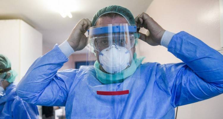 Κορωνοϊός: 269 νέα κρούσματα το τελευταίο 24ωρο | 30 στις ΜΕΘ