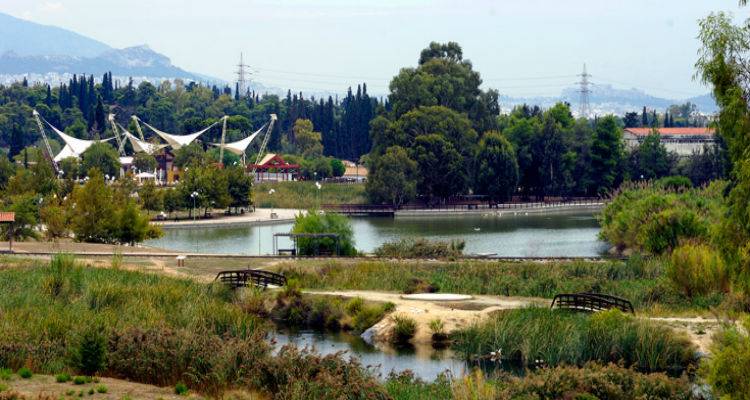 &Tau;&alpha; "&pi;έ&tau;&rho;&iota;&nu;&alpha; &chi;&rho;ό&nu;&iota;&alpha;" &sigma;&epsilon; &Lambda;ή&mu;&nu;&omicron; &kappa;&alpha;&iota; Ά&gamma;&iota;&omicron; &Epsilon;&upsilon;&sigma;&tau;&rho;ά&tau;&iota;&omicron; "&tau;&alpha;&xi;&iota;&delta;&epsilon;ύ&omicron;&upsilon;&nu;" &sigma;&tau;&omicron; &pi;ά&rho;&kappa;&omicron; &Tau;&rho;ί&tau;&sigma;&eta; &tau;&omicron;&upsilon; Ί&lambda;&iota;&omicron;&nu;