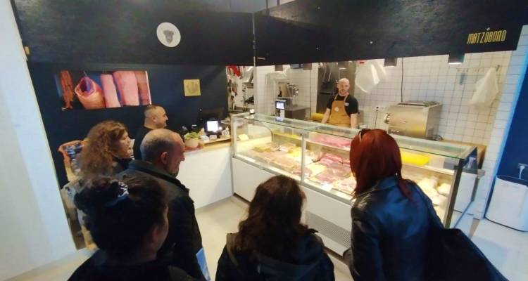 &Sigma;&epsilon; &kappa;&rho;&epsilon;&omicron;&pi;&omega;&lambda;&epsilon;ί&omicron; &tau;&omicron;&upsilon; &Mu;&omicron;ύ&delta;&rho;&omicron;&upsilon; &gamma;&iota;&alpha; &pi;&rho;&alpha;&kappa;&tau;&iota;&kappa;ή &omicron;&iota; &epsilon;&kappa;&kappa;&omicron;&lambda;&alpha;&pi;&tau;ό&mu;&epsilon;&nu;&omicron;&iota; &sigma;&epsilon;&phi; &tau;&eta;&sigmaf; &Lambda;ή&mu;&nu;&omicron;&upsilon;