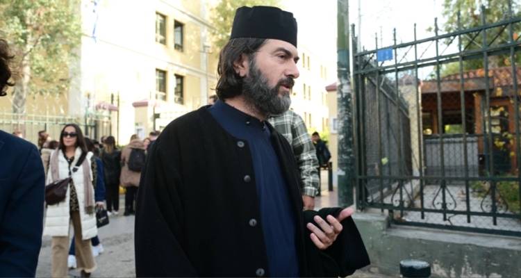 &Omicron;&mu;ό&phi;&omega;&nu;&alpha; &alpha;&theta;ώ&omicron;&sigmaf; &omicron; &pi;&alpha;&tau;έ&rho;&alpha;&sigmaf; &Alpha;&nu;&tau;ώ&nu;&iota;&omicron;&sigmaf; &gamma;&iota;&alpha; &tau;&eta;&nu; &upsilon;&pi;ό&theta;&epsilon;&sigma;&eta; &tau;&eta;&sigmaf; &Kappa;&iota;&beta;&omega;&tau;&omicron;ύ &tau;&omicron;&upsilon; &Kappa;ό&sigma;&mu;&omicron;&upsilon; &sigma;&tau;&alpha; &Iota;&omega;ά&nu;&nu;&iota;&nu;&alpha;