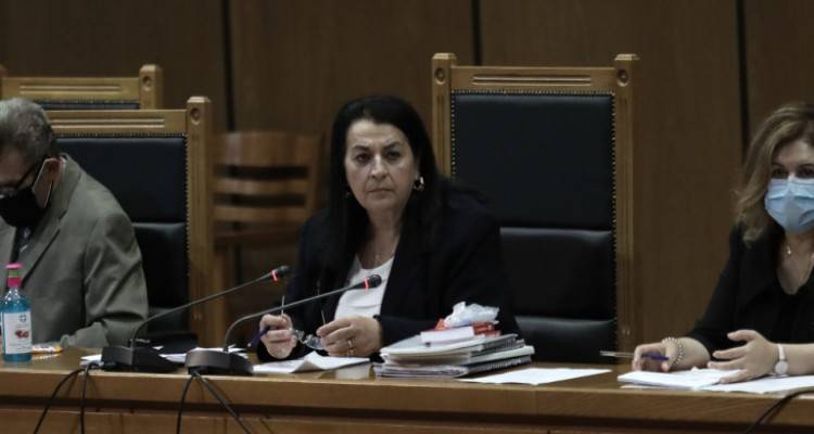 &Delta;ί&kappa;&eta; &Chi;&rho;&upsilon;&sigma;ή&sigmaf; &Alpha;&upsilon;&gamma;ή&sigmaf;: &Tau;&omicron; &delta;&iota;&kappa;&alpha;&sigma;&tau;ή&rho;&iota;&omicron; &alpha;&pi;&omicron;&phi;&alpha;&sigma;ί&zeta;&epsilon;&iota; &gamma;&iota;&alpha; &tau;&alpha; &epsilon;&lambda;&alpha;&phi;&rho;&upsilon;&nu;&tau;&iota;&kappa;ά | &Tau;&alpha; &tau;&epsilon;&lambda;&epsilon;&upsilon;&tau;&alpha;ί&alpha; &beta;ή&mu;&alpha;&tau;&alpha; &pi;&rho;&iota;&nu; &tau;&eta;&nu; &alpha;&nu;&alpha;&kappa;&omicron;ί&nu;&omega;&sigma;&eta; &tau;&omega;&nu; &pi;&omicron;&iota;&nu;ώ&nu;