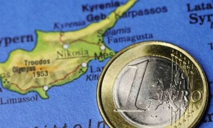 Ώ&rho;&epsilon;&sigmaf; &alpha;&gamma;&omega;&nu;ί&alpha;&sigmaf; &sigma;&tau;&eta;&nu; &Kappa;ύ&pi;&rho;&omicron;- &Tau;&alpha; &beta;&lambda;έ&mu;&mu;&alpha;&tau;&alpha; &sigma;&tau;&eta; &Beta;&omicron;&upsilon;&lambda;ή