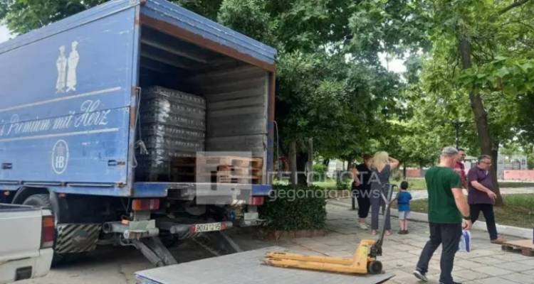&Mu;&alpha;&zeta;&iota;&kappa;ή &tau;&rho;&omicron;&phi;&iota;&kappa;ή &delta;&eta;&lambda;&eta;&tau;&eta;&rho;ί&alpha;&sigma;&eta; &sigma;&tau;&eta; &Mu;&alpha;&gamma;&nu;&eta;&sigma;ί&alpha; &ndash; &Pi;&alpha;&rho;έ&mu;&beta;&alpha;&sigma;&eta; &Epsilon;&iota;&sigma;&alpha;&gamma;&gamma;&epsilon;&lambda;έ&alpha; &ndash; &Sigma;&alpha;&lambda;&mu;&omicron;&nu;έ&lambda;&alpha; &sigma;&tau;&omicron; &nu;&epsilon;&rho;ό &beta;&rho;ύ&sigma;&eta;&sigmaf;