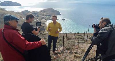 H &laquo;&Lambda;&eta;&mu;&nu;ί&alpha; &Gamma;&eta;&raquo; &pi;&rho;&omicron;&sigma;&epsilon;&chi;ώ&sigmaf; &epsilon;&pi;ί &tau;&eta;&sigmaf; &omicron;&theta;ό&nu;&eta;&sigmaf; (photos)