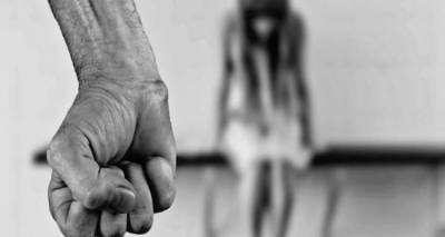 &Beta;ό&lambda;&omicron;&sigmaf;: &Pi;&alpha;&tau;έ&rho;&alpha;&sigmaf; &lambda;&iota;&theta;&omicron;&beta;&omicron;&lambda;&omicron;ύ&sigma;&epsilon; 13&chi;&rho;&omicron;&nu;&eta; &gamma;&iota;&alpha;&tau;ί &alpha;&rho;&nu;ή&theta;&eta;&kappa;&epsilon; &nu;&alpha; &epsilon;&pi;&alpha;&iota;&tau;&epsilon;ί &sigma;&epsilon; &pi;&alpha;&zeta;ά&rho;&iota;
