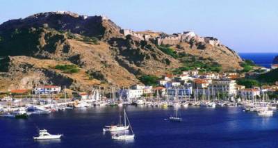 &Lambda;ή&mu;&nu;&omicron;&sigmaf; &tau;&omicron; &nu;&eta;&sigma;ί &pi;&omicron;&upsilon; &tau;&alpha; έ&chi;&epsilon;&iota; ό&lambda;&alpha;