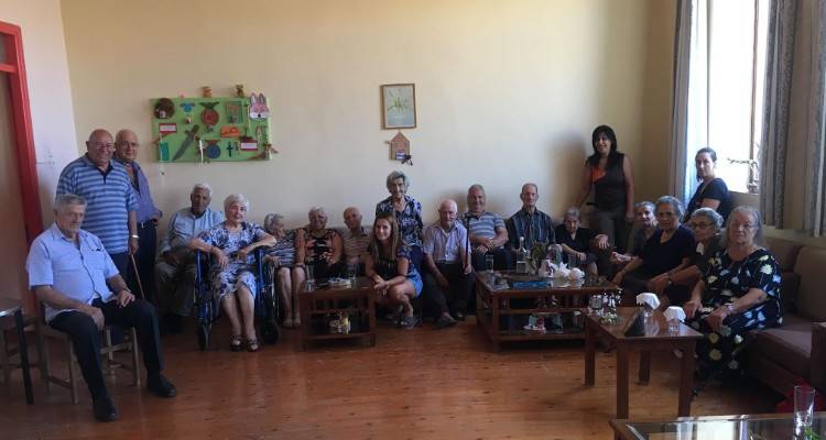 Η συγγραφέας κ. Σταυρούλα Μπεζά στο Κέντρο Ημερήσιας Φροντίδας Ηλικιωμένων