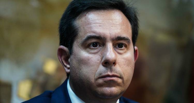 Ο Ν. Μηταράκης στον FM 100: «Τα κλειστά κέντρα είναι η μόνη αξιόπιστη πρόταση για την αποσυμφόρηση των νησιών» (audio)