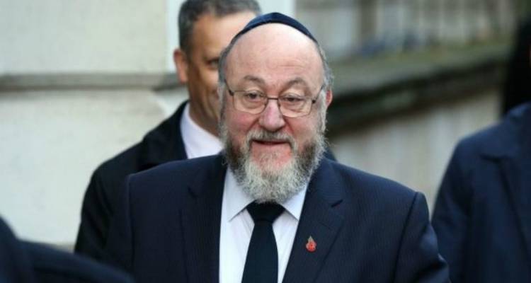 Βρετανία: Παρέμβαση του Αρχιραβίνου Εφραίμ Μίρβις στην προεκλογική εκστρατεία