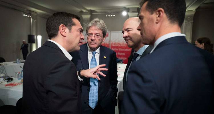 &Sigma;&upsilon;&nu;ά&nu;&tau;&eta;&sigma;&eta; &Tau;&sigma;ί&pi;&rho;&alpha; &mu;&epsilon; &Mu;έ&rho;&kappa;&epsilon;&lambda;, &Gamma;&iota;&omicron;ύ&nu;&kappa;&epsilon;&rho; &sigma;&tau;&eta; &sigma;&kappa;&iota;ά &tau;&eta;&sigmaf; &pi;&rho;ό&tau;&alpha;&sigma;&eta;&sigmaf; &Tau;&omicron;&upsilon;&sigma;&kappa; &gamma;&iota;&alpha; &tau;&omicron; &pi;&rho;&omicron;&sigma;&phi;&upsilon;&gamma;&iota;&kappa;ό