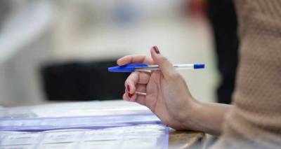 &Alpha;&pi;ό &tau;&eta; &Delta;&epsilon;&upsilon;&tau;έ&rho;&alpha; 26 &Mu;&alpha;&rho;&tau;ί&omicron;&upsilon; &omicron;&iota; &alpha;&iota;&tau;ή&sigma;&epsilon;&iota;&sigmaf; &gamma;&iota;&alpha; &tau;&omicron; &Kappa;&rho;&alpha;&tau;&iota;&kappa;ό &Pi;&iota;&sigma;&tau;&omicron;&pi;&omicron;&iota;&eta;&tau;&iota;&kappa;ό &Gamma;&lambda;&omega;&sigma;&sigma;&omicron;&mu;ά&theta;&epsilon;&iota;&alpha;&sigmaf; &Mu;&alpha;ΐ&omicron;&upsilon;