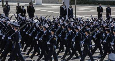 200 &chi;&rho;ό&nu;&iota;&alpha; &alpha;&pi;ό &tau;&eta;&nu; &Epsilon;&pi;&alpha;&nu;ά&sigma;&tau;&alpha;&sigma;&eta; &tau;&omicron;&upsilon; 1821: &Epsilon;&mu;&beta;&lambda;&eta;&mu;&alpha;&tau;&iota;&kappa;ή &pi;&alpha;&rho;έ&lambda;&alpha;&sigma;&eta; &mu;&epsilon; &iota;&sigma;&tau;&omicron;&rho;&iota;&kappa;έ&sigmaf; &alpha;&nu;&alpha;&phi;&omicron;&rho;έ&sigmaf; &sigma;&tau;&iota;&sigmaf; &mu;&epsilon;&gamma;ά&lambda;&epsilon;&sigmaf; &sigma;&tau;&iota;&gamma;&mu;έ&sigmaf; &tau;&omicron;&upsilon; έ&theta;&nu;&omicron;&upsilon;&sigmaf;