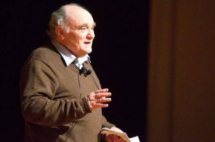 Ράμφος: “Η ‘παράνοιά’ μας έμπνευση για το παγκόσμιο προλεταριάτο”