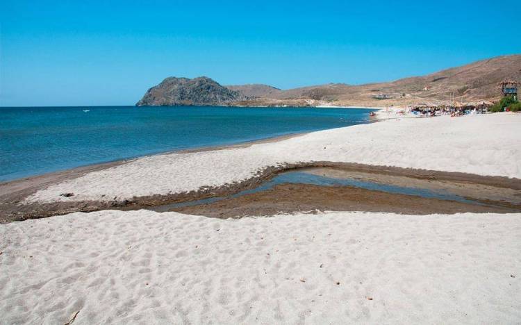 &Tau;&alpha;&xi;ί&delta;&iota; &sigma;&tau;&eta; &Lambda;ή&mu;&nu;&omicron; &alpha;&pi;ό &tau;&eta;&nu; &laquo;&Kappa;&alpha;&theta;&eta;&mu;&epsilon;&rho;&iota;&nu;ή&raquo; (photos)